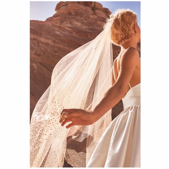 New BHLDN Ivory Odetta Veil By Untamed Petals